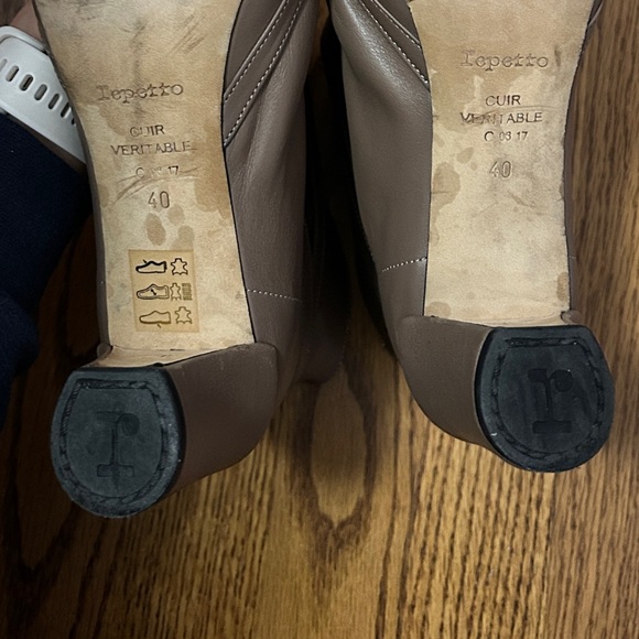 Repetto Gersen Leather Booties in taupe - Picture 4 of 12